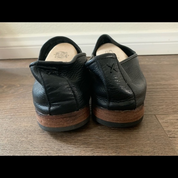 Shoes - Picture 7 of 9